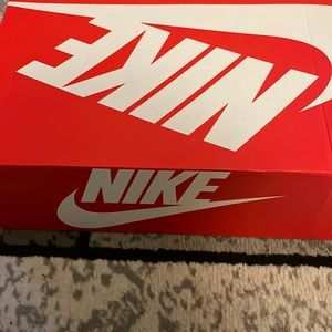 There new never been worn before 9.5